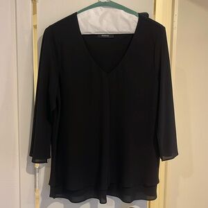 Quarter Sleeve flowy Blouse